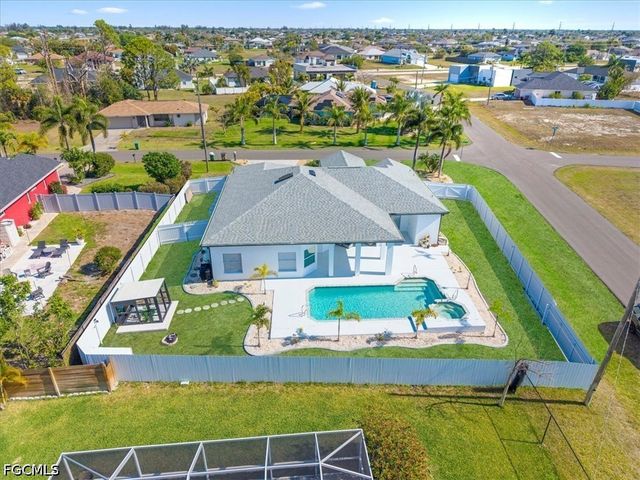 2610 SW Embers TER, Cape Coral, FL 33991