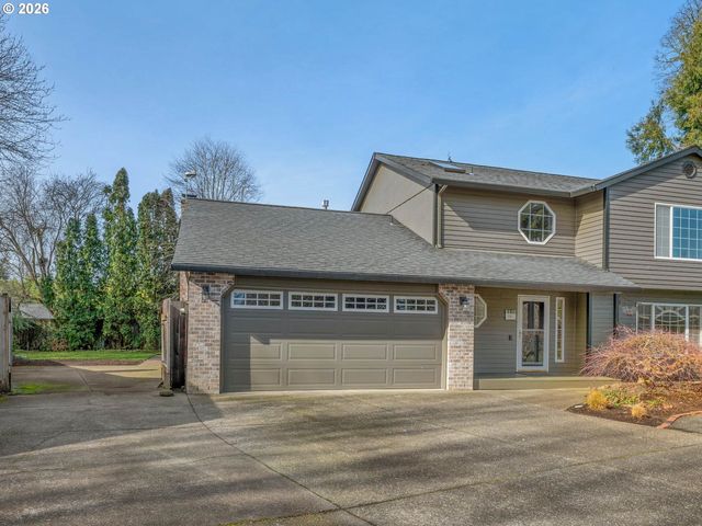 381 Ne 33RD Ct, Hillsboro, OR 97124