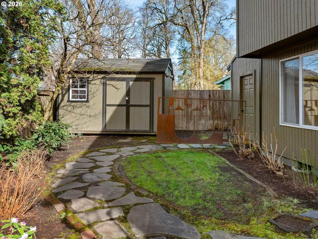 381 Ne 33RD Ct, Hillsboro, OR 97124