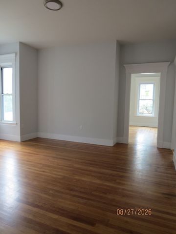 51 Grove Avenue, Leominster, MA 01453