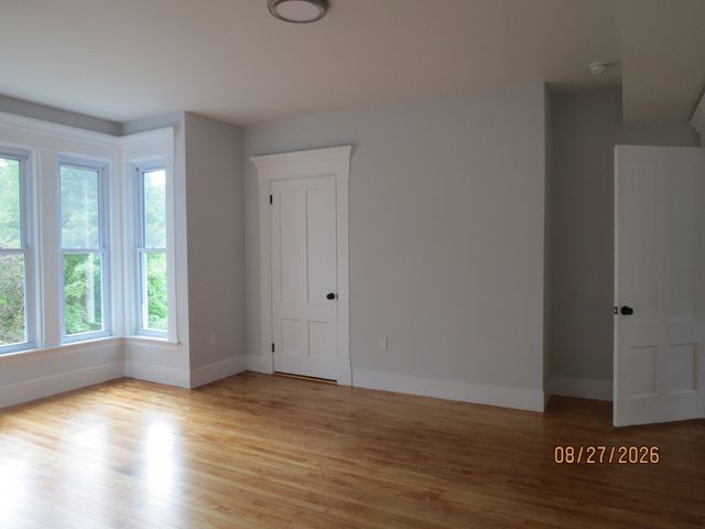 51 Grove Avenue, Leominster, MA 01453