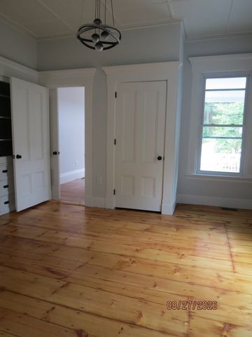 51 Grove Avenue, Leominster, MA 01453