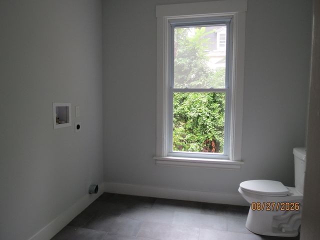 51 Grove Avenue, Leominster, MA 01453