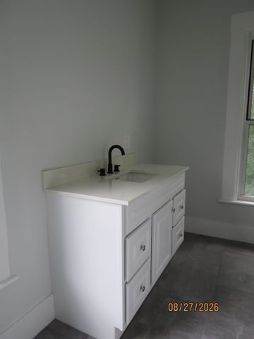 51 Grove Avenue, Leominster, MA 01453