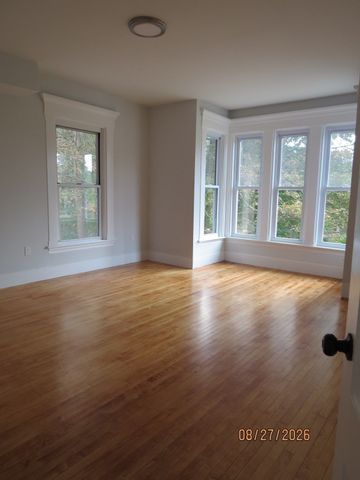 51 Grove Avenue, Leominster, MA 01453