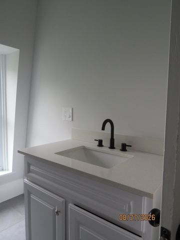 51 Grove Avenue, Leominster, MA 01453