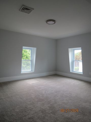 51 Grove Avenue, Leominster, MA 01453