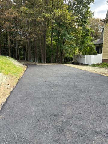 51 Grove Avenue, Leominster, MA 01453