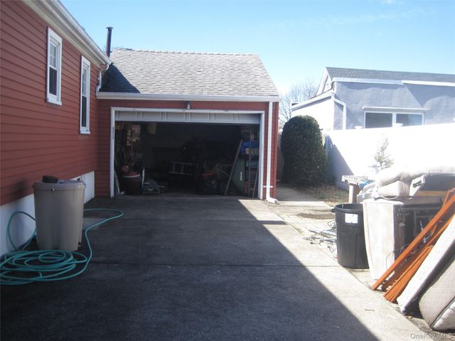 704 Prospect Place, Bellmore, NY 11710