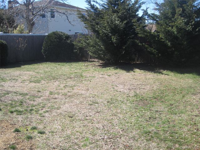 704 Prospect Place, Bellmore, NY 11710