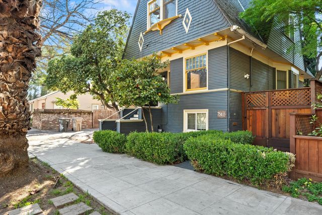 714 18th St, Sacramento, CA 95811