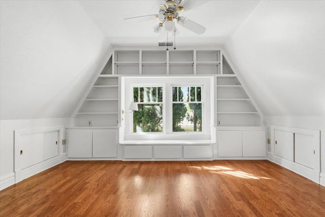 714 18th St, Sacramento, CA 95811