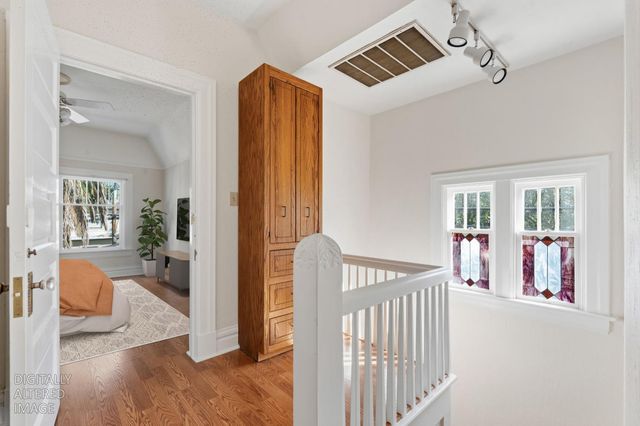 714 18th St, Sacramento, CA 95811