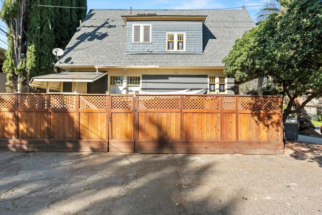 714 18th St, Sacramento, CA 95811