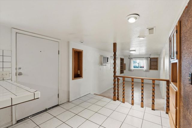 714 18th St, Sacramento, CA 95811