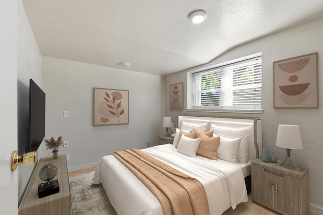 714 18th St, Sacramento, CA 95811