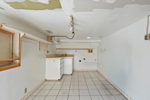 714 18th St, Sacramento, CA 95811