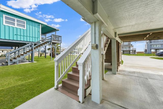 16634 Jamaica Beach Road, Jamaica Beach, TX 77554