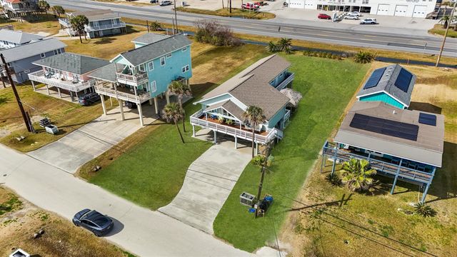 16634 Jamaica Beach Road, Jamaica Beach, TX 77554