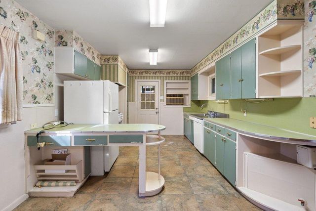 2004 Griswold LN, Austin, TX 78703