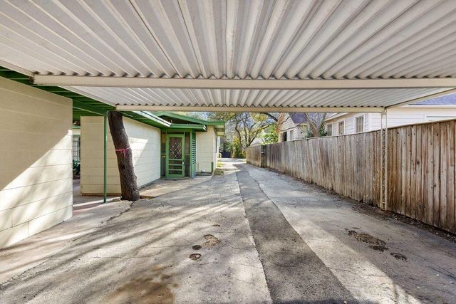 2004 Griswold LN, Austin, TX 78703