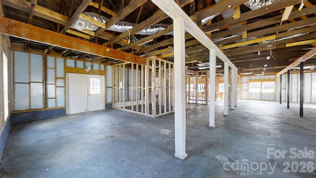 2303 E Main Street, Lincolnton, NC 28092