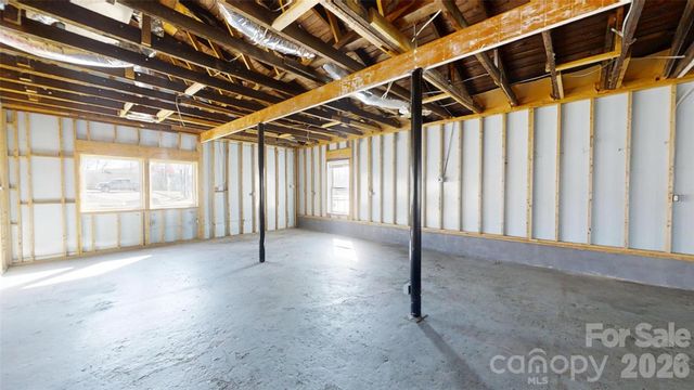 2303 E Main Street, Lincolnton, NC 28092