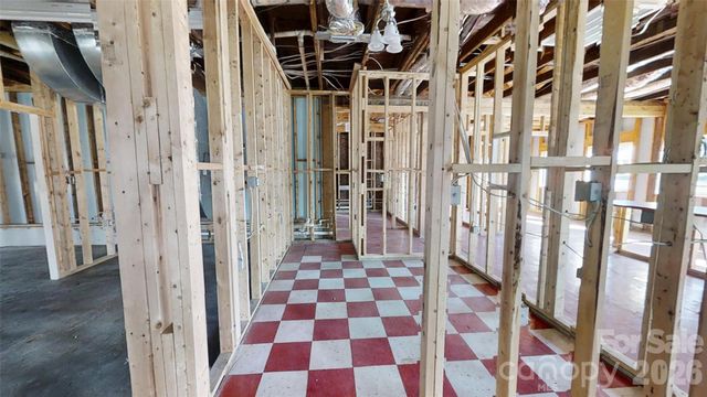 2303 E Main Street, Lincolnton, NC 28092