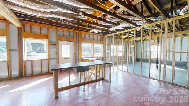 2303 E Main Street, Lincolnton, NC 28092