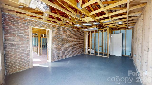 2303 E Main Street, Lincolnton, NC 28092