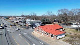 2303 E Main Street, Lincolnton, NC 28092