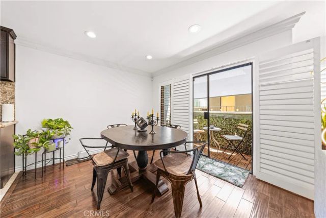 4211 Arch 103, Studio City, CA 91604