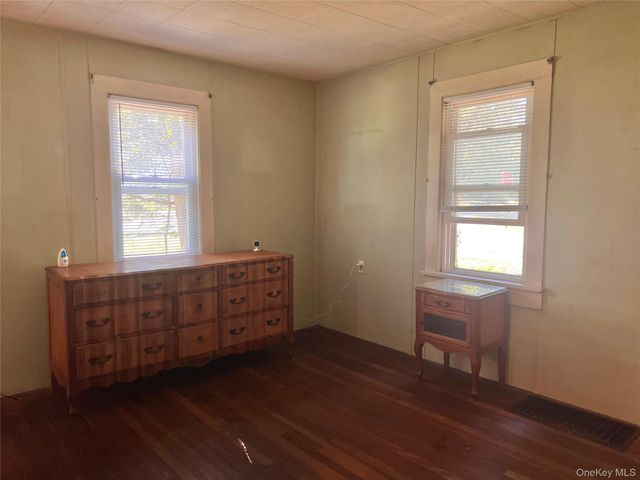 135 Viola Street, Wallkill, NY 12589