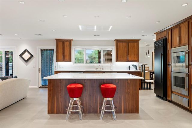 1708 Randel Road, Nichols Hills, OK 73116