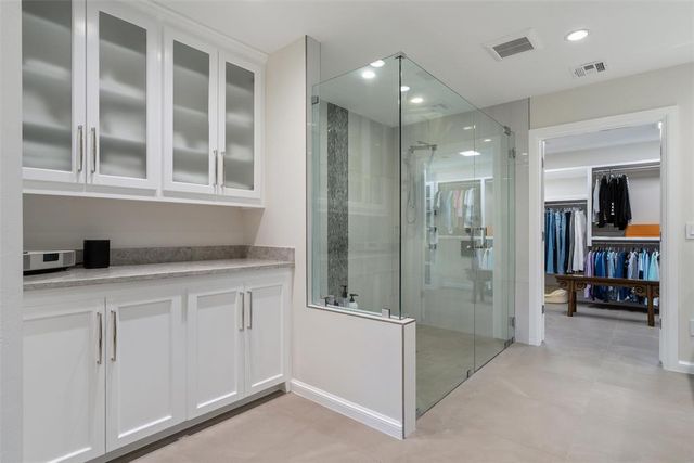 1708 Randel Road, Nichols Hills, OK 73116