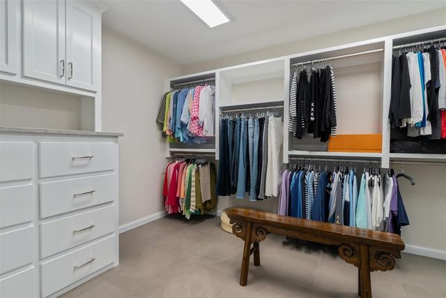 1708 Randel Road, Nichols Hills, OK 73116