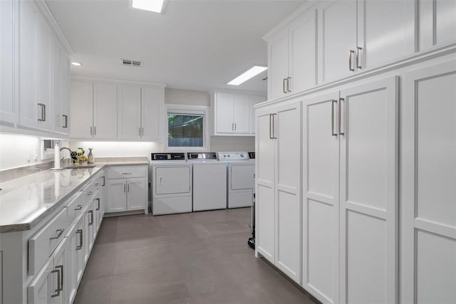 1708 Randel Road, Nichols Hills, OK 73116