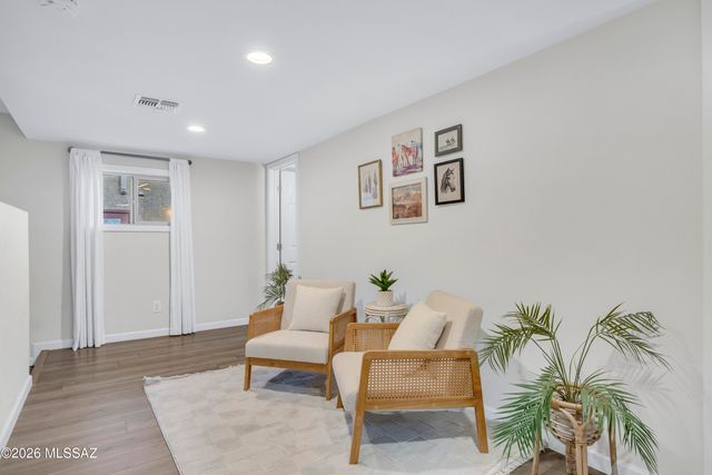 2620 E Copper Street, Tucson, AZ 85716