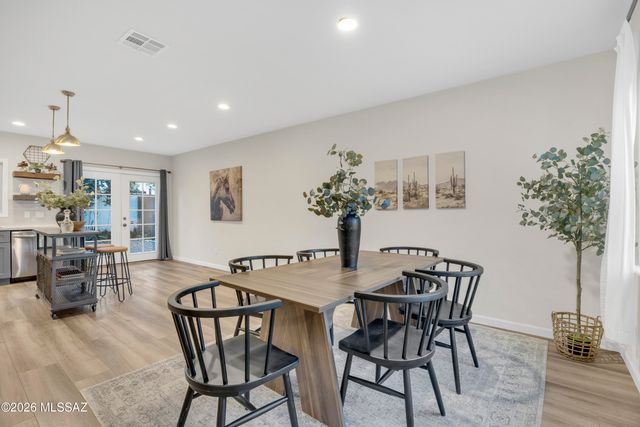 2620 E Copper Street, Tucson, AZ 85716