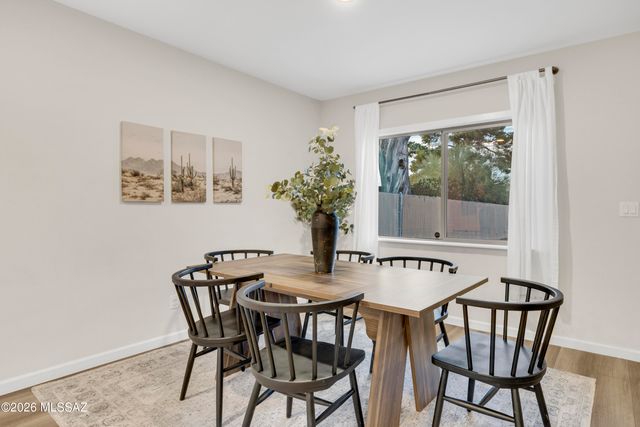 2620 E Copper Street, Tucson, AZ 85716