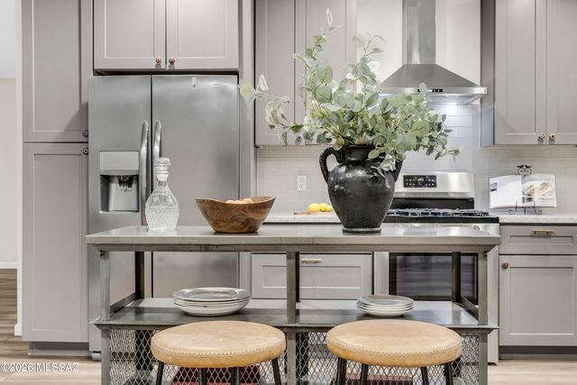 2620 E Copper Street, Tucson, AZ 85716