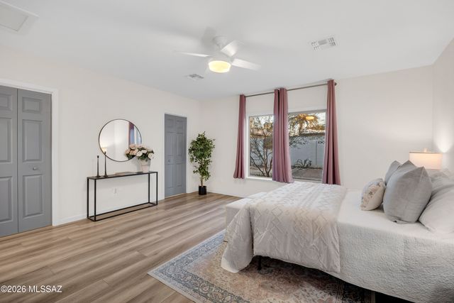 2620 E Copper Street, Tucson, AZ 85716