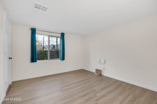 2620 E Copper Street, Tucson, AZ 85716