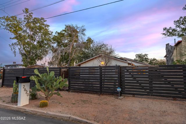 2620 E Copper Street, Tucson, AZ 85716
