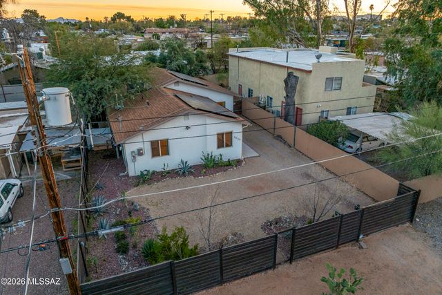 2620 E Copper Street, Tucson, AZ 85716