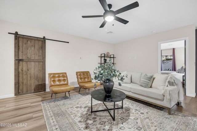 2620 E Copper Street, Tucson, AZ 85716