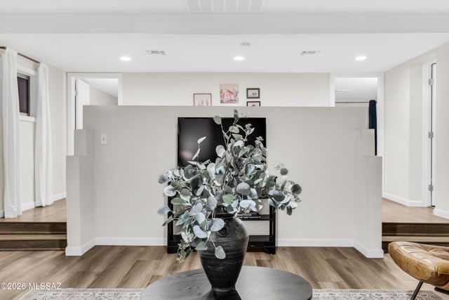 2620 E Copper Street, Tucson, AZ 85716