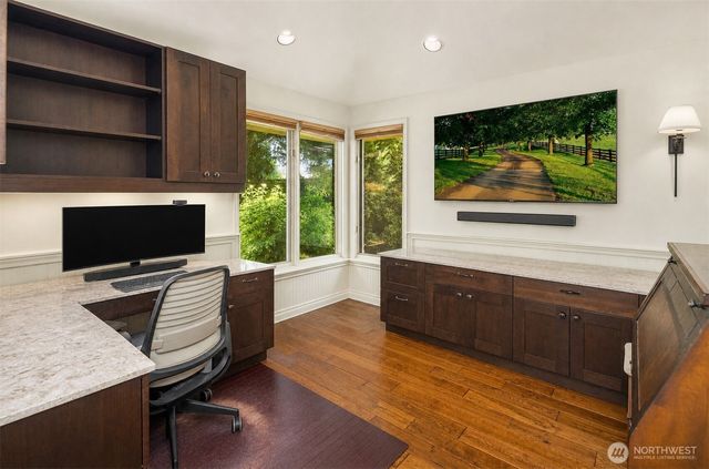7066 92nd Avenue SE, Mercer Island, WA 98040