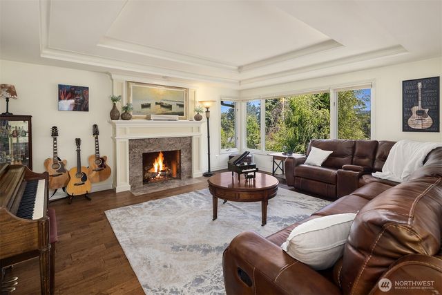 7066 92nd Avenue SE, Mercer Island, WA 98040