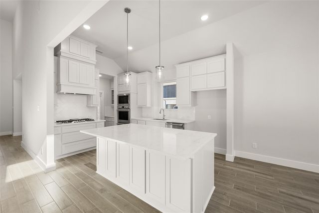 1112 E Hidden Lakes Drive, Desoto, TX 75115